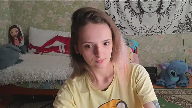 Cutie Adelia online show from 14, 7, 2026