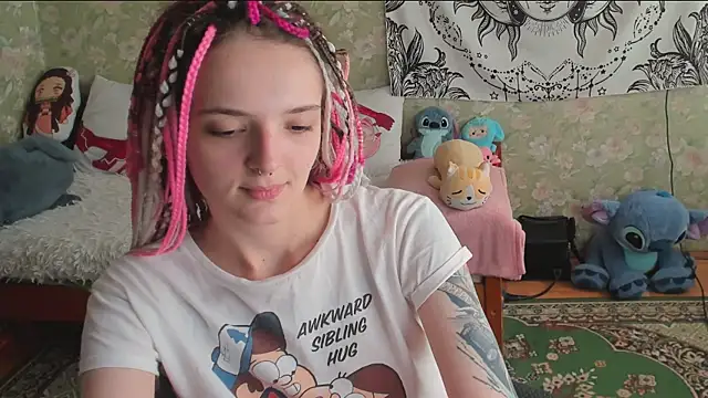 Cutie Adelia online show from 10, 7, 2026