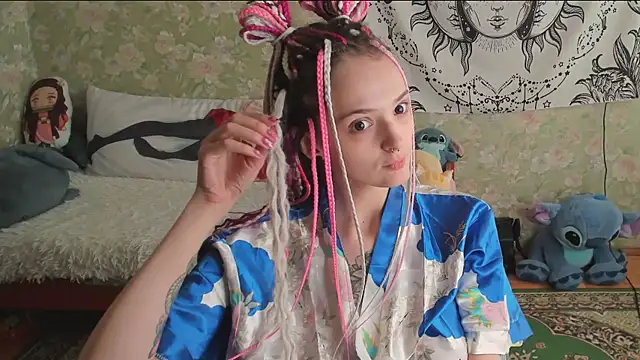 Cutie Adelia online show from 8, 7, 2026