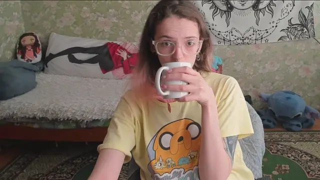 Cutie Adelia online show from 15, 5, 2026