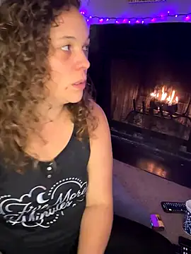 AuroraSummers online show from 10, 10, 2025