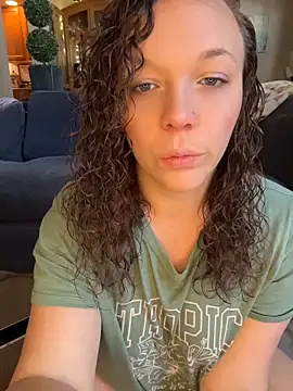 AuroraSummers online show from 21, 4, 2026