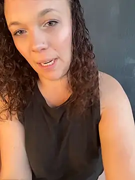 AuroraSummers online show from 17, 4, 2026