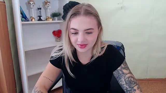 CrazyGloria online show from 19, 9, 2025