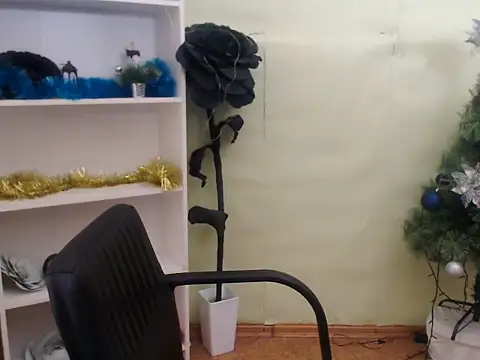 CrazyGloria online show from 11, 12, 2024