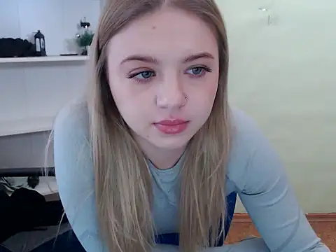 CrazyGloria online show from 7, 2, 2025