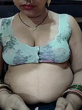 Snapshot of Diya_143 chatting on 13, 7, 2026 Diya 143 online show from 13, 7, 2026
