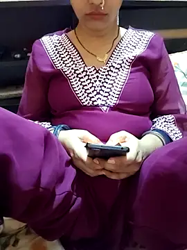 Snapshot of Diya_143 chatting on 8, 6, 2026 Diya 143 online show from 8, 6, 2026