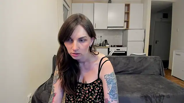 StacyTigerr online show from 20, 2, 2025