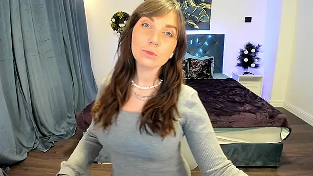 StacyTigerr online show from 28, 12, 2024