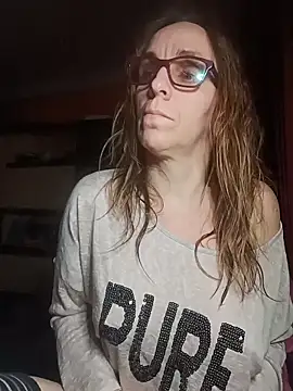 Dettybitch40 online show from 19, 12, 2025