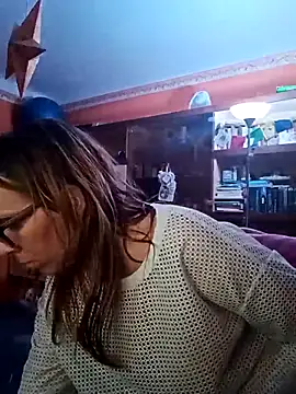 Snapshot of Dettybitch40 chatting on 7, 11, 2025 Dettybitch40 online show from 7, 11, 2025