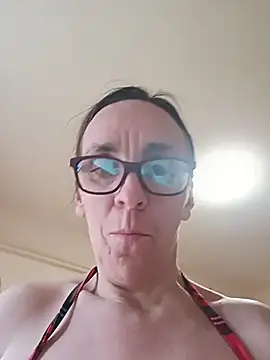 Dettybitch40 online show from 14, 2, 2026