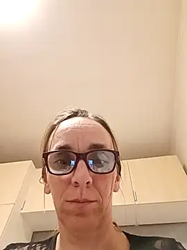 Snapshot of Dettybitch40 chatting on 5, 11, 2025 Dettybitch40 online show from 5, 11, 2025