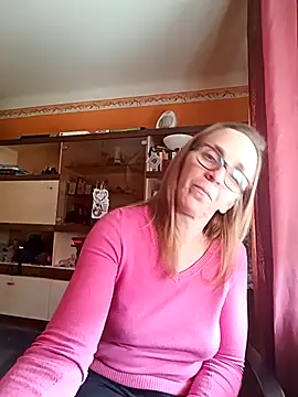 Snapshot of Dettybitch40 chatting on 26, 10, 2025 Dettybitch40 online show from 26, 10, 2025