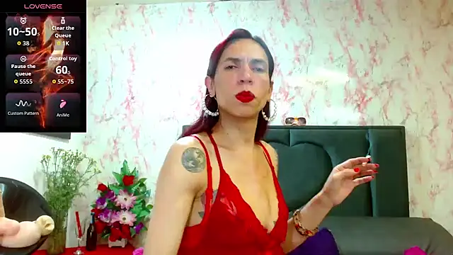 Snapshot of VanessaWolf chatting on 19, 11, 2025 VanessaWolf online show from 19, 11, 2025