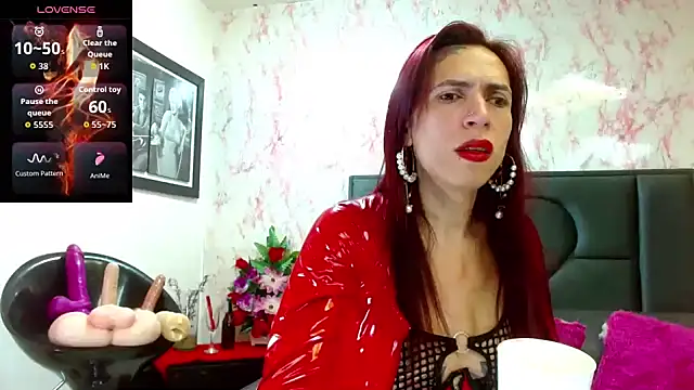 Snapshot of VanessaWolf chatting on 25, 10, 2025 VanessaWolf online show from 25, 10, 2025