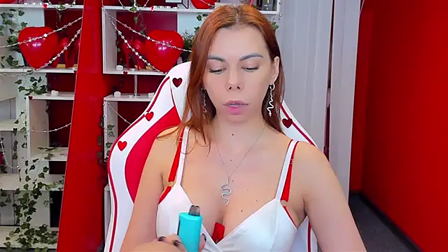 KateCloud online show from 14, 2, 2025