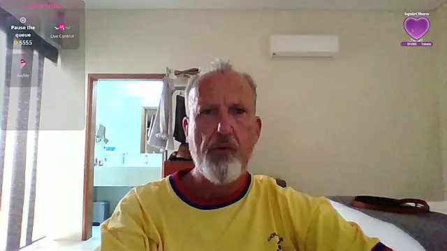 Snapshot of openminddaddy chatting on 7, 5, 2026 openminddaddy online show from 7, 5, 2026