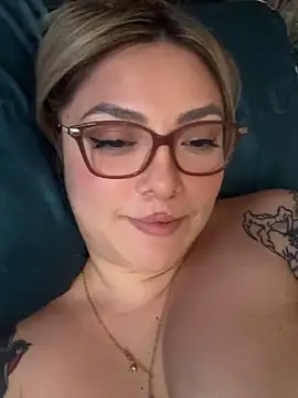 nativepumpkin95 online show from 5, 2, 2025