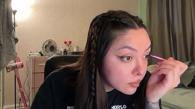 nativepumpkin95 online show from 15, 12, 2025