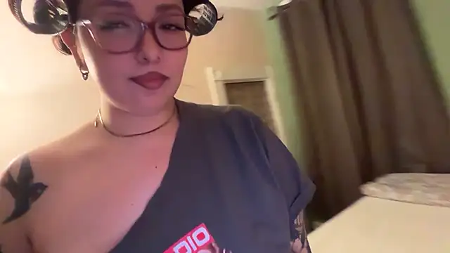 nativepumpkin95 online show from 22, 4, 2026