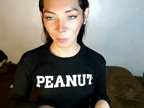 Snapshot of perly_169 chatting on 4, 1, 2025 perly 169 online show from 4, 1, 2025