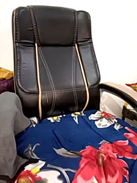 Tamil-hotwife online show from 15, 3, 2026