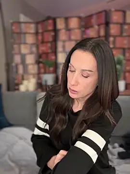 Fiona Kent  online show from 15, 3, 2025