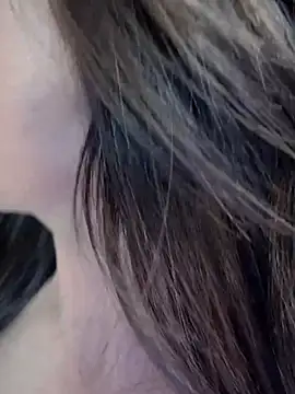 Fiona Kent  online show from 8, 3, 2025