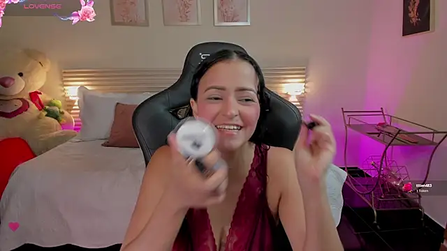 Snapshot of New_Arab_Kingdom chatting on 20, 11, 2025 New Arab Kingdom online show from 20, 11, 2025