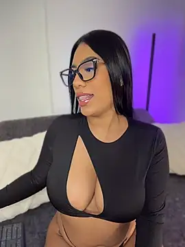 Sara mocca  online show from 25, 6, 2026