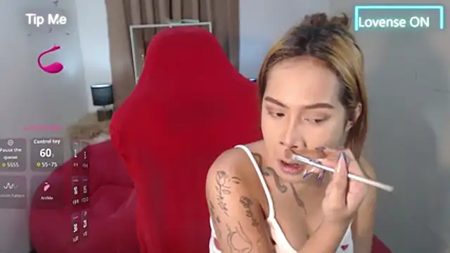 FrancineGarcia online show from 24, 11, 2025