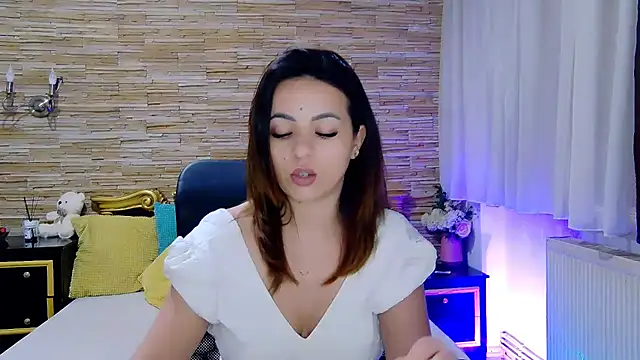 PlayfulElla online show from 17, 2, 2025