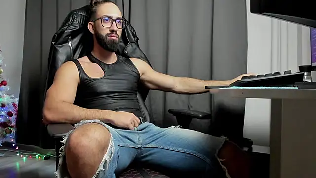 Snapshot of liamaesthetic chatting on 9, 1, 2025 liamaesthetic online show from 9, 1, 2025