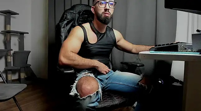 Snapshot of liamaesthetic chatting on 5, 3, 2025 liamaesthetic online show from 5, 3, 2025