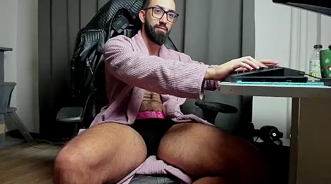 Snapshot of liamaesthetic chatting on 1, 3, 2025 liamaesthetic online show from 1, 3, 2025