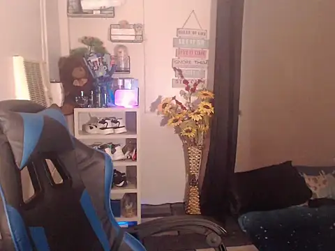 Lemonadexxx online show from 10, 3, 2026