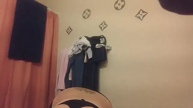 Snapshot of bootiebby chatting on 13, 11, 2025 bootiebby online show from 13, 11, 2025