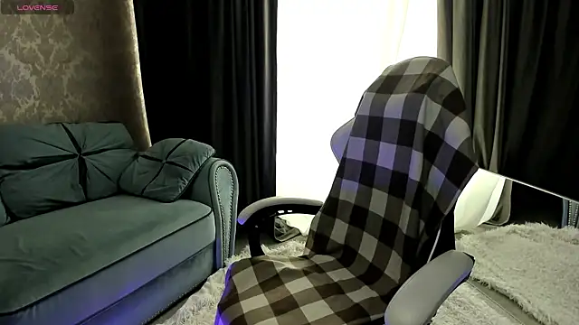 XLindaMilfX online show from 6, 11, 2025