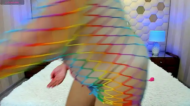 XLindaMilfX online show from 12, 10, 2025