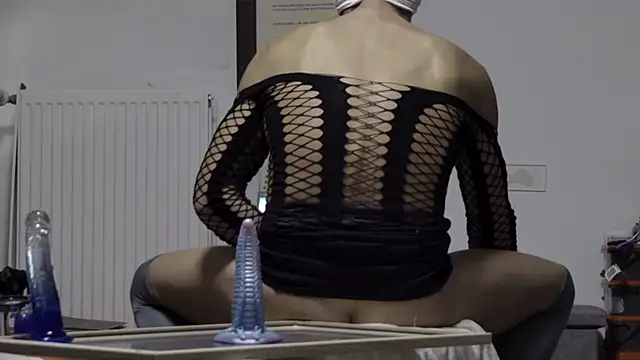 AnalSuchtxh online show from 4, 11, 2025