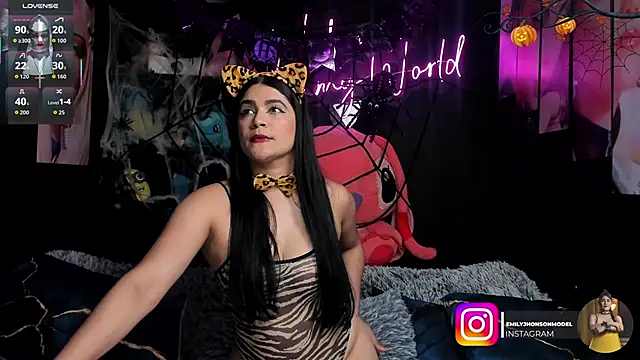 Snapshot of Emilyjhonson_01 chatting on 24, 10, 2025 Emilyjhonson 01 online show from 24, 10, 2025