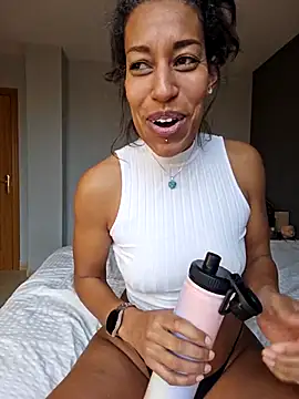 Goldenlace online show from 11, 2, 2026