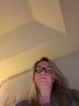 Vivian MayXxX online show from 7, 8, 2026