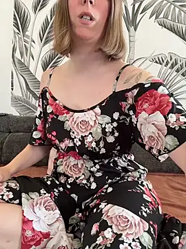 Snapshot of Daisy_Michto_Officiel chatting on 22, 5, 2026 Daisy Michto Officiel online show from 22, 5, 2026
