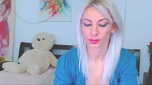 HoneyLara online show from 14, 2, 2026