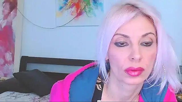 HoneyLara online show from 27, 2, 2025