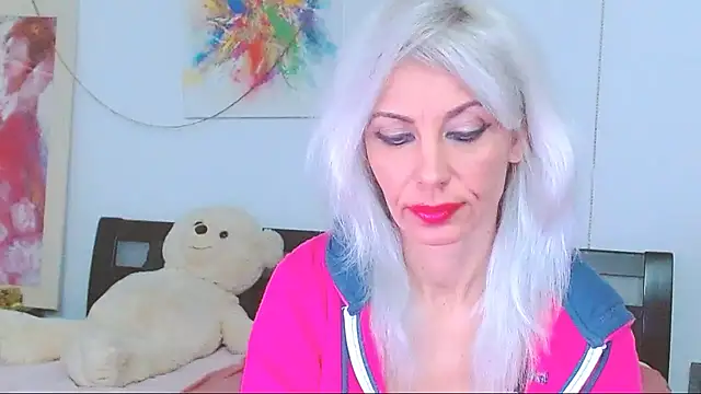 HoneyLara online show from 21, 12, 2025