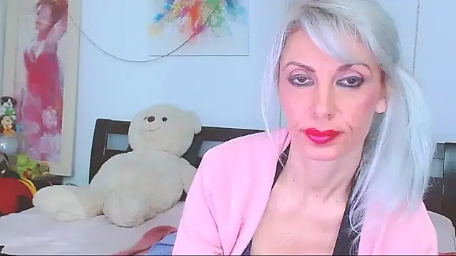 HoneyLara online show from 19, 12, 2025